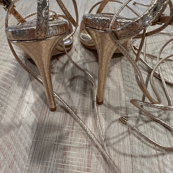 Schutz Vikki Hold Lace Up Heel 7 - Picture 4 of 5